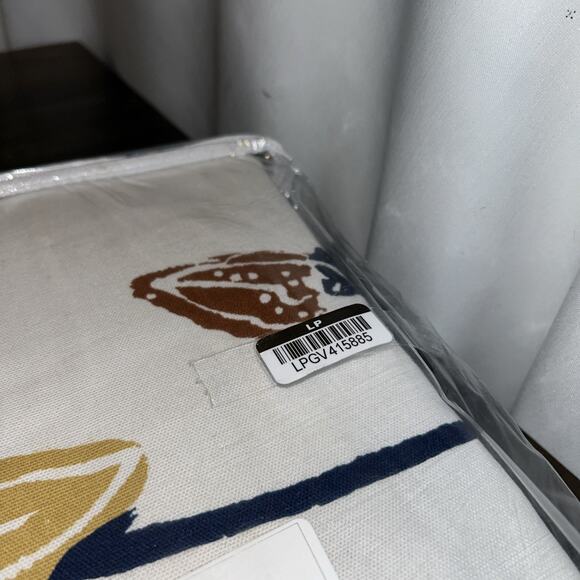 NWT West Elm Poppy Floral Shower Curtain-72"w x 74"l-Dark Horseradish Super Cute - Picture 8 of 8